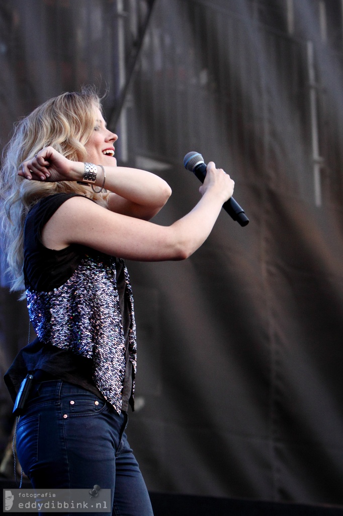 2011-05-05 Ilse de Lange - Bevrijdingsfestival, Zwolle 024